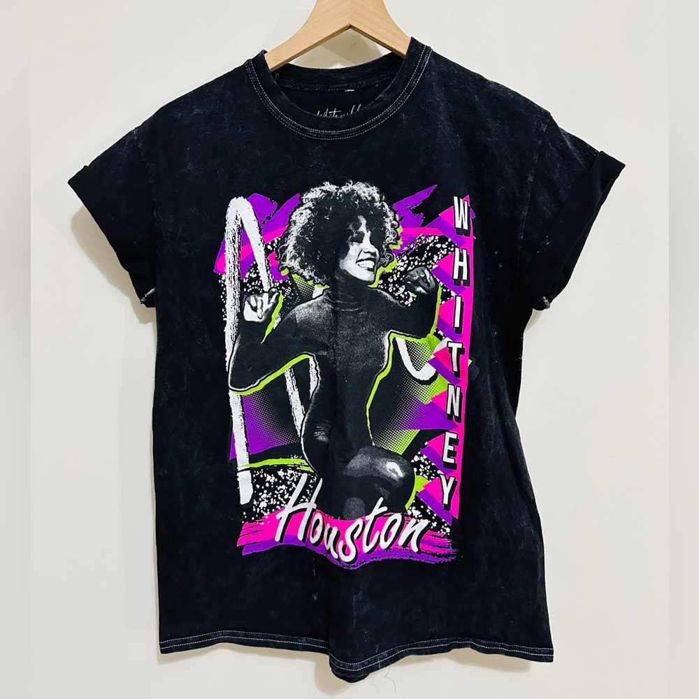 Whitney Houston Graphic Tee Shirt Size M
